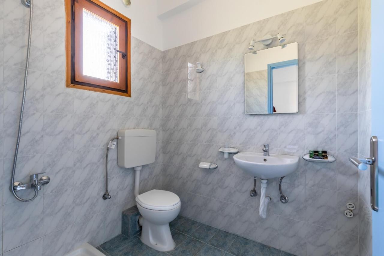 White Lily Aparthotel Скопелос Екстериор снимка