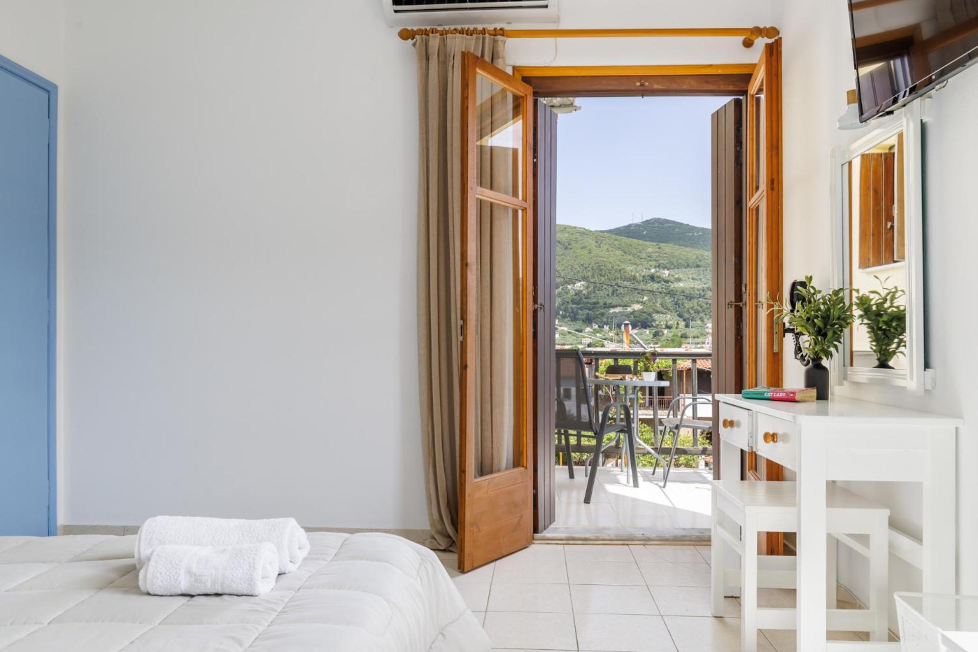 White Lily Aparthotel Скопелос Екстериор снимка