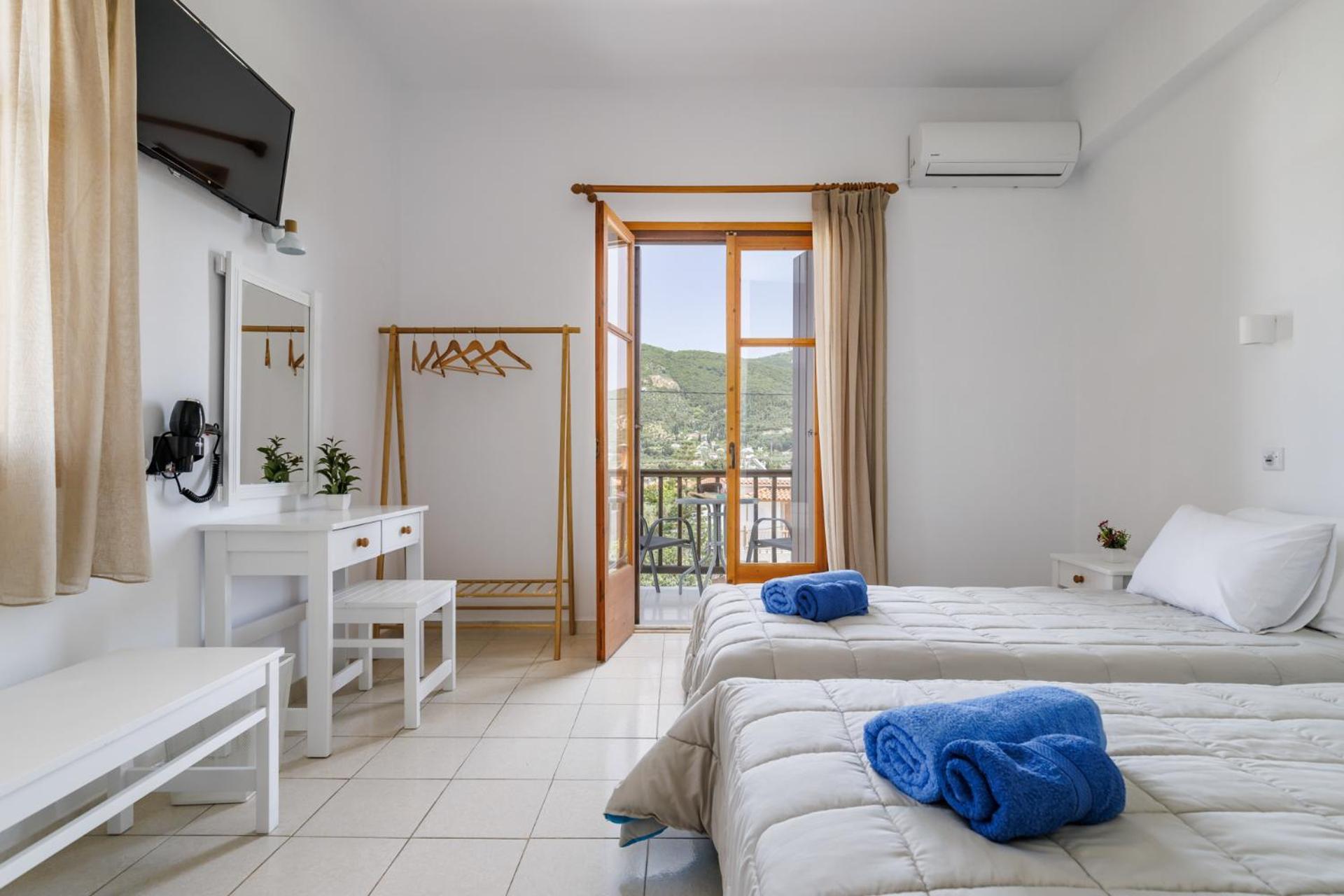 White Lily Aparthotel Скопелос Екстериор снимка